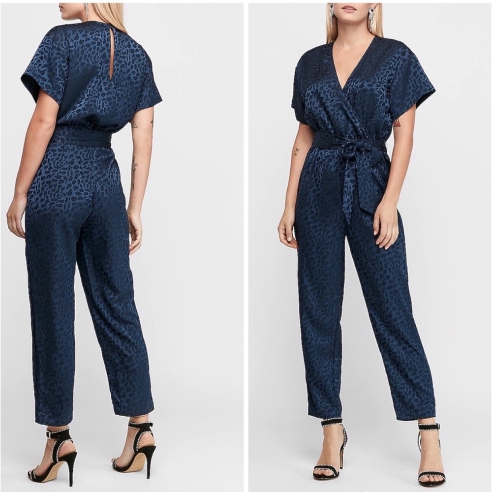 Leopard blue pattern express jumpsuit! 💙🐆